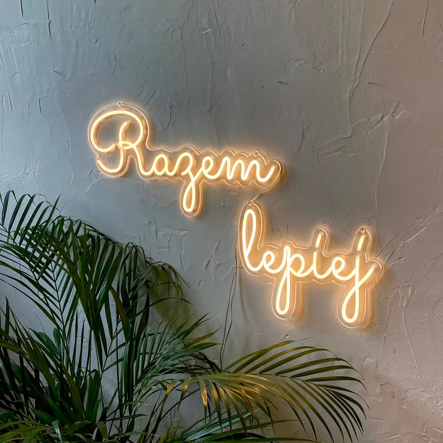 Neon "Razem lepiej"