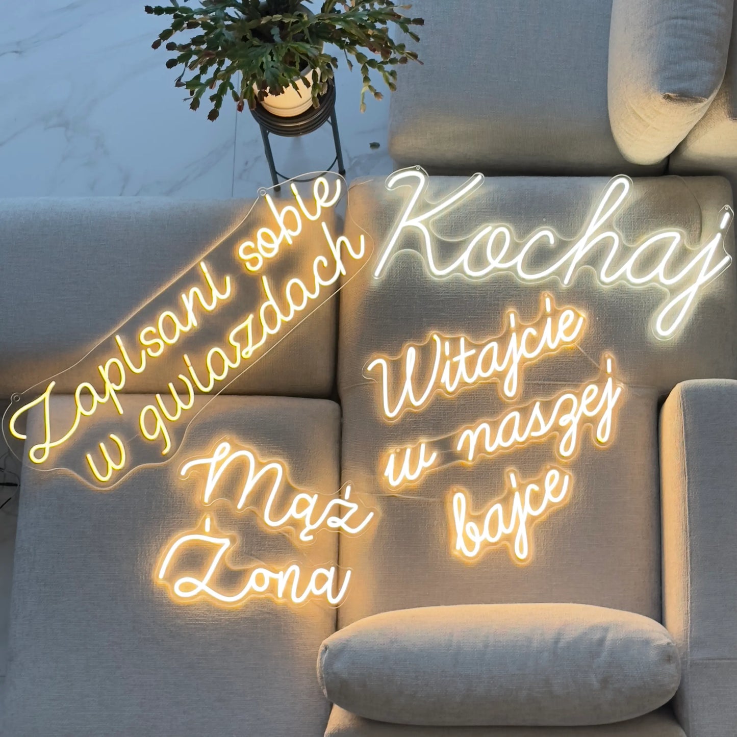 Neon "Żona" i "Mąż"