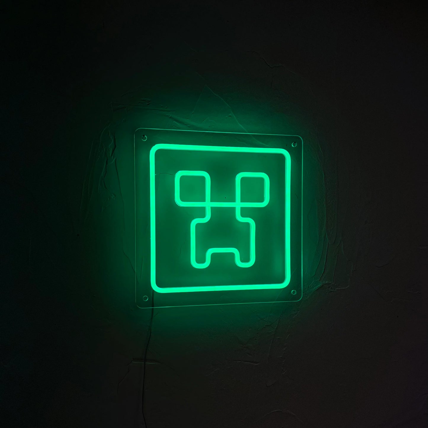 Neon Creeper